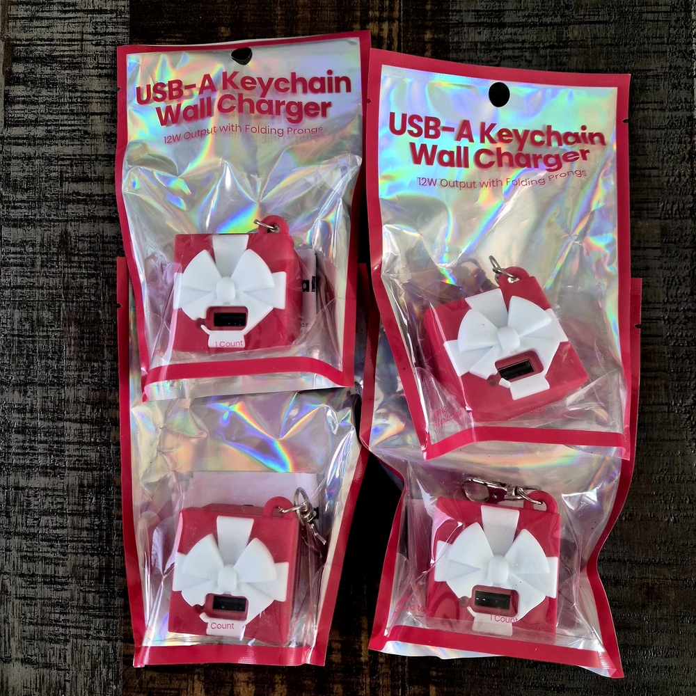~FAMILY PACK~ 4 USB A Key Chain Wall Chargers ~ Convenient ~ Folding Prong BNIB